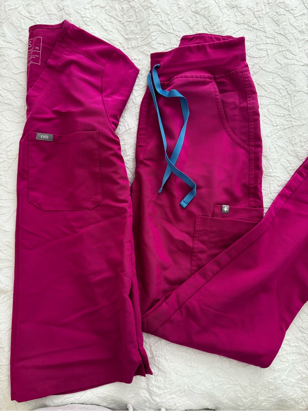 FIGS Women's Magenta Scrub Set